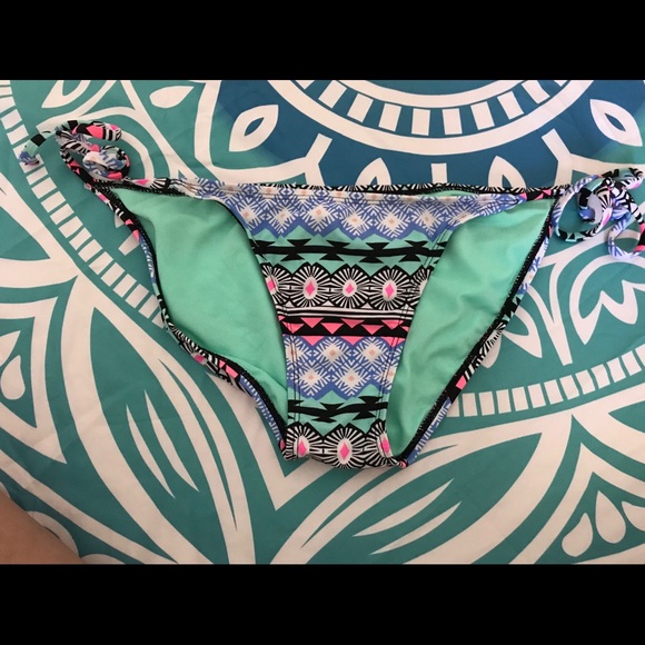 Old Navy Bikini - Picture 3 of 4